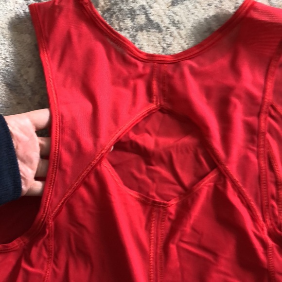 Lululemon First Release Sculpt Tank Top True Red 4 - Picture 3 of 3